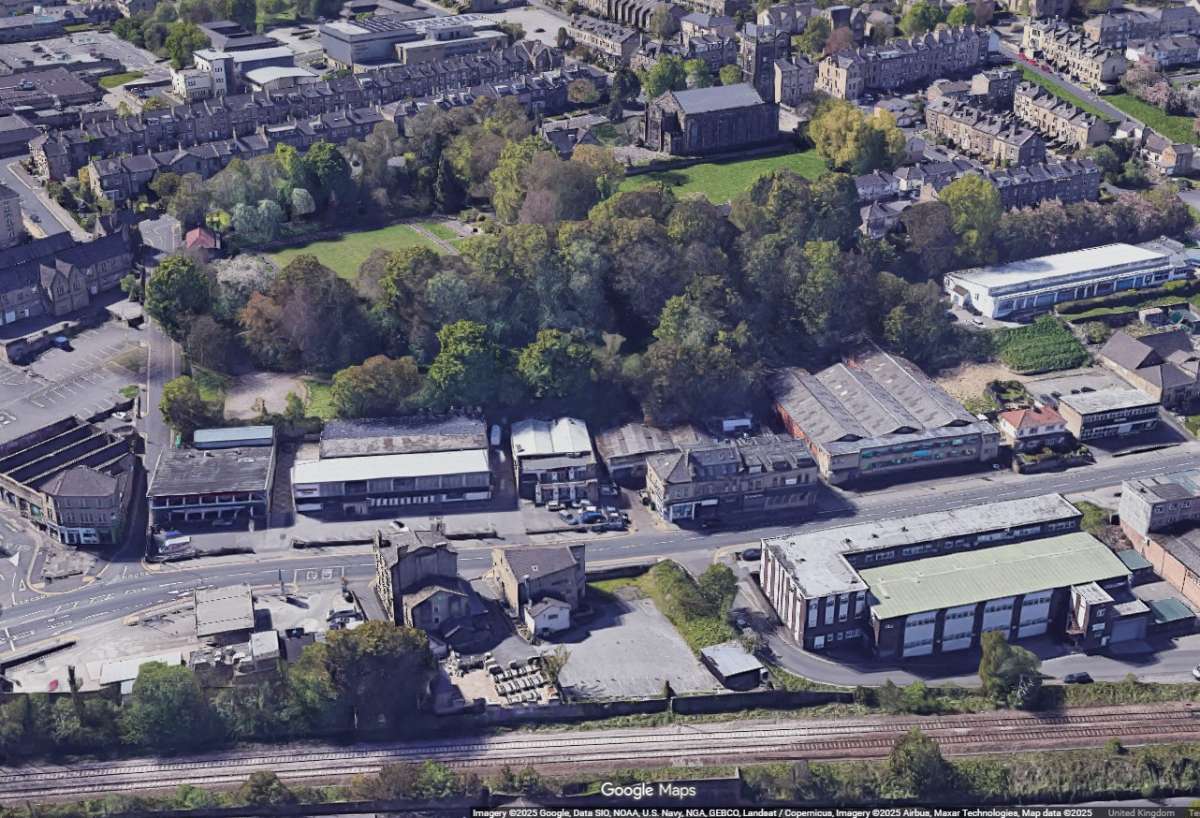 Retail/Shop in Shipley - photo 2