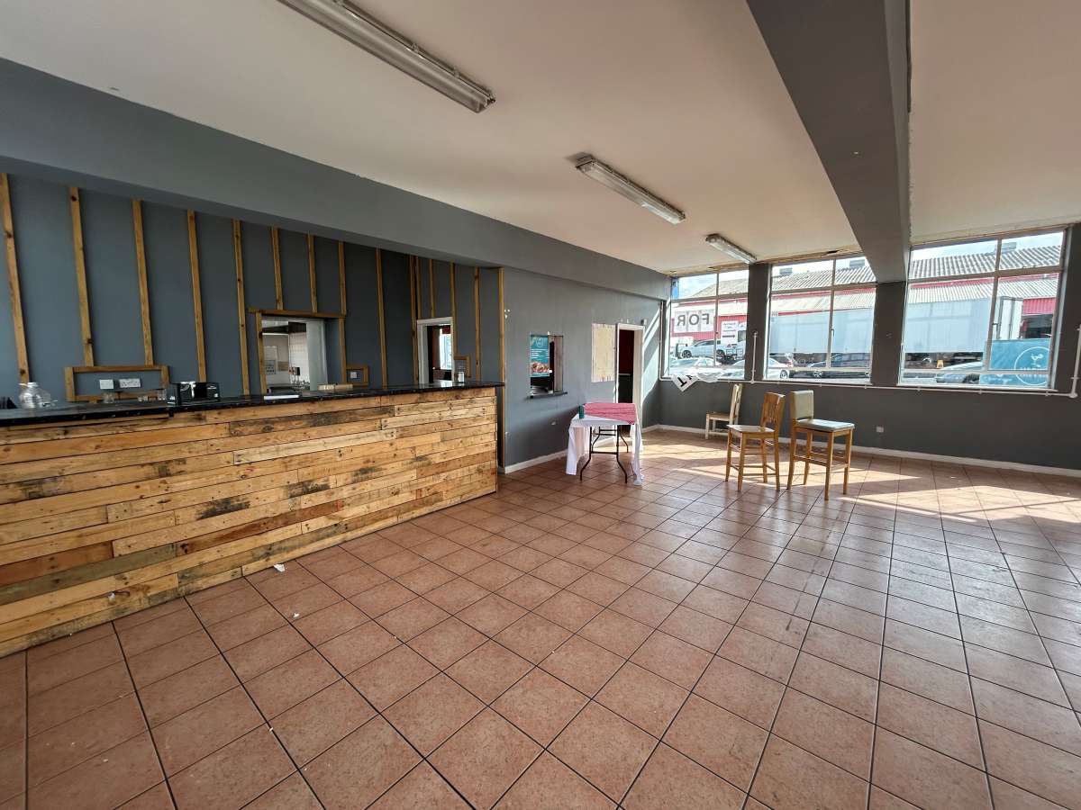 Retail/Shop in Leicester - photo 2