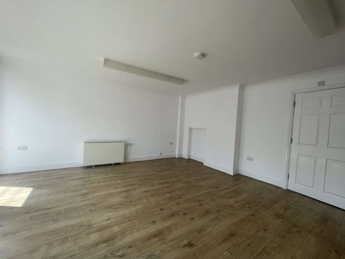 Retail/Shop in Totton - photo 4