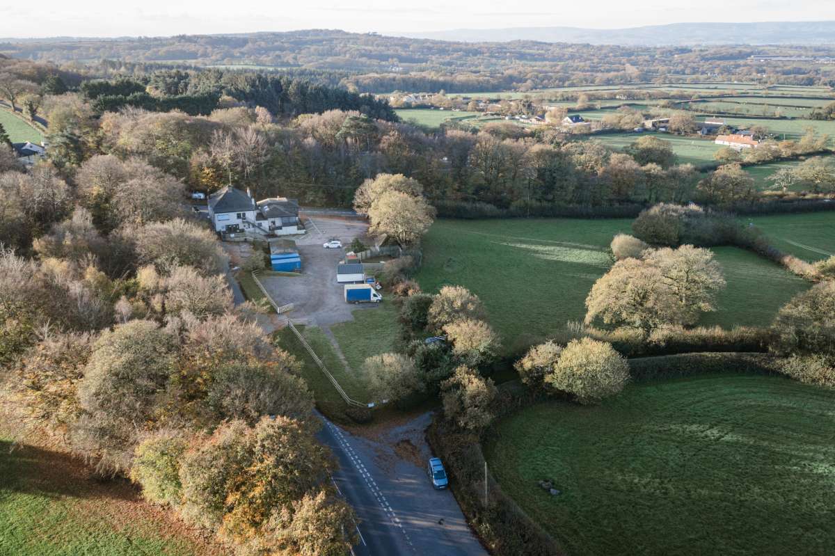 Retail/Shop in Aylesbeare - photo 2