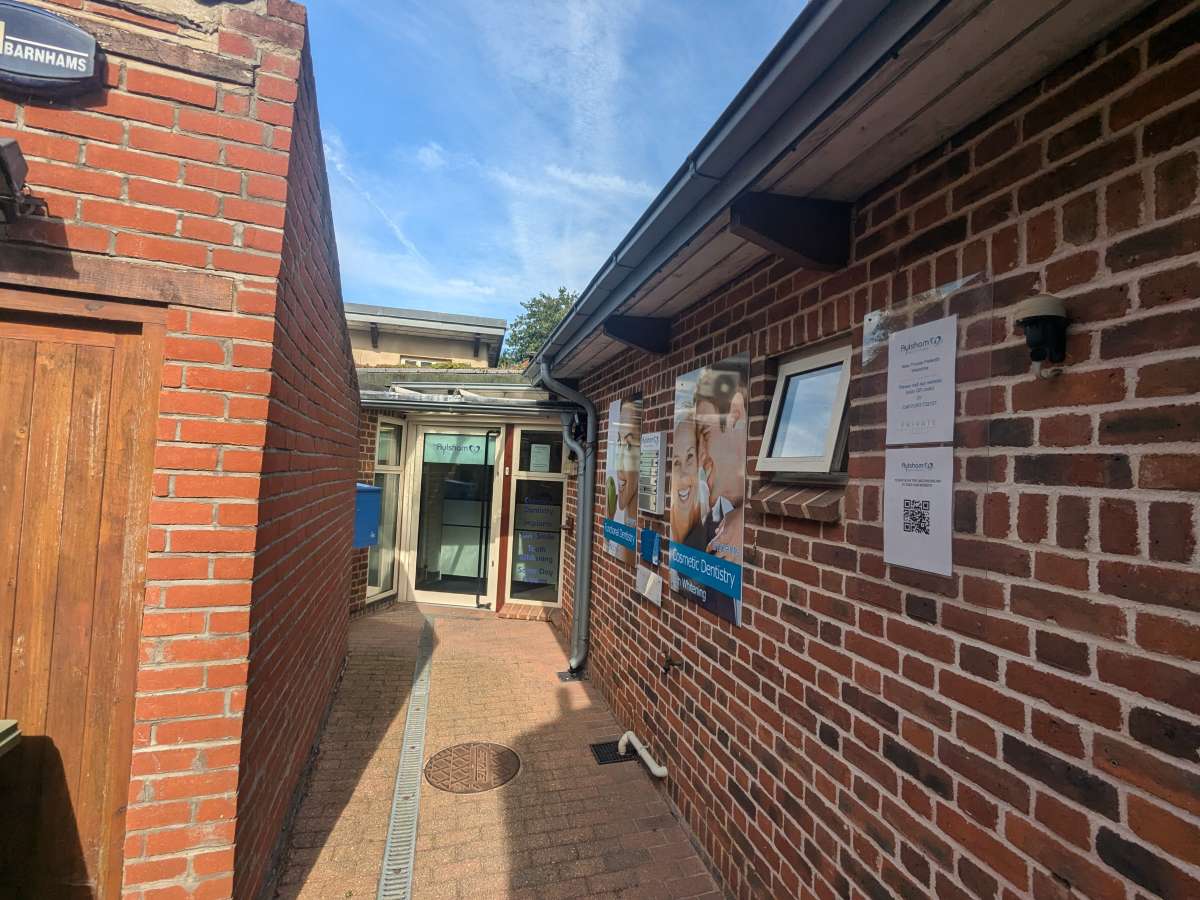 Retail/Shop in Norwich - photo 3