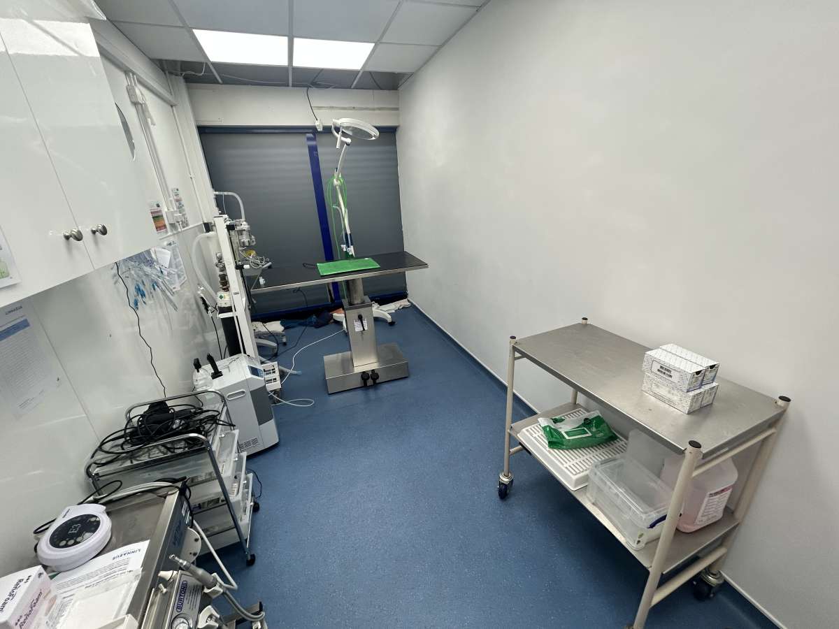 Retail/Shop in Gloucester - photo 4