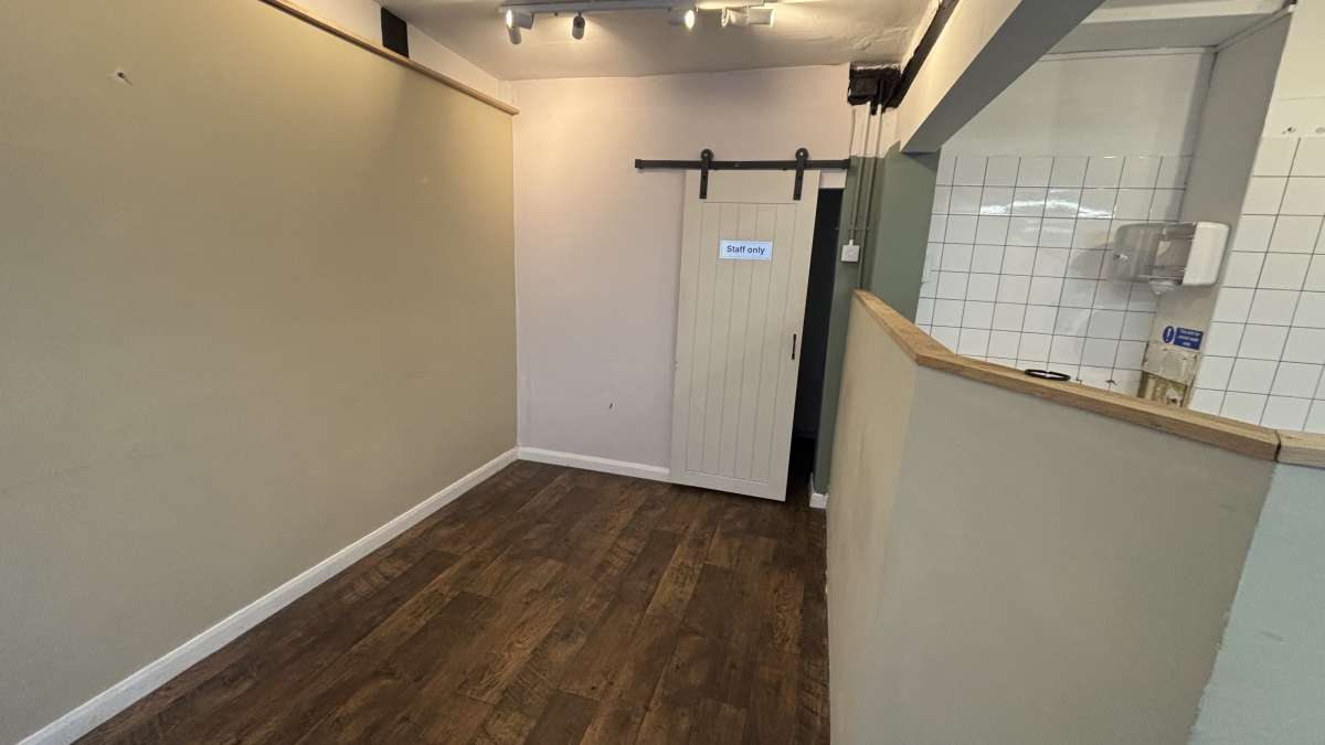 Retail/Shop in Warwick - photo 4