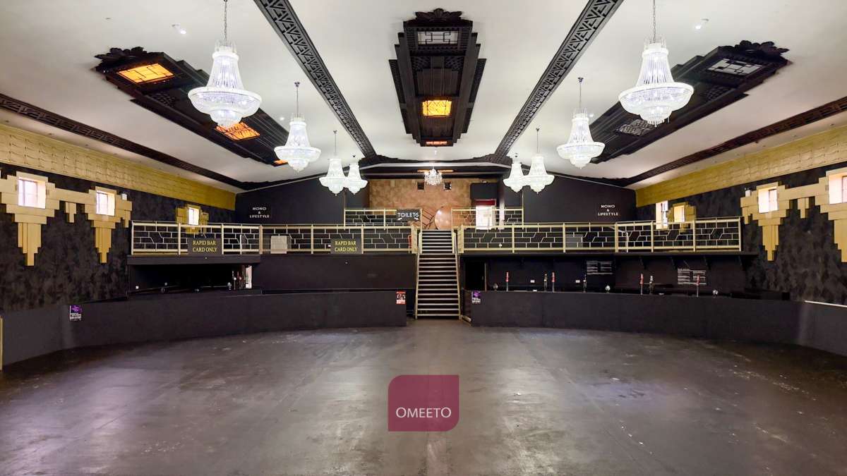 Retail/Shop in Burton On Trent - photo 2