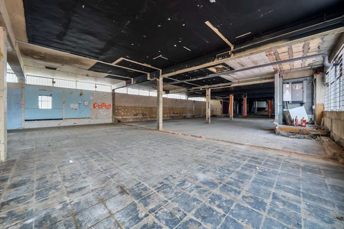 Retail/Shop in Harlow - photo 4