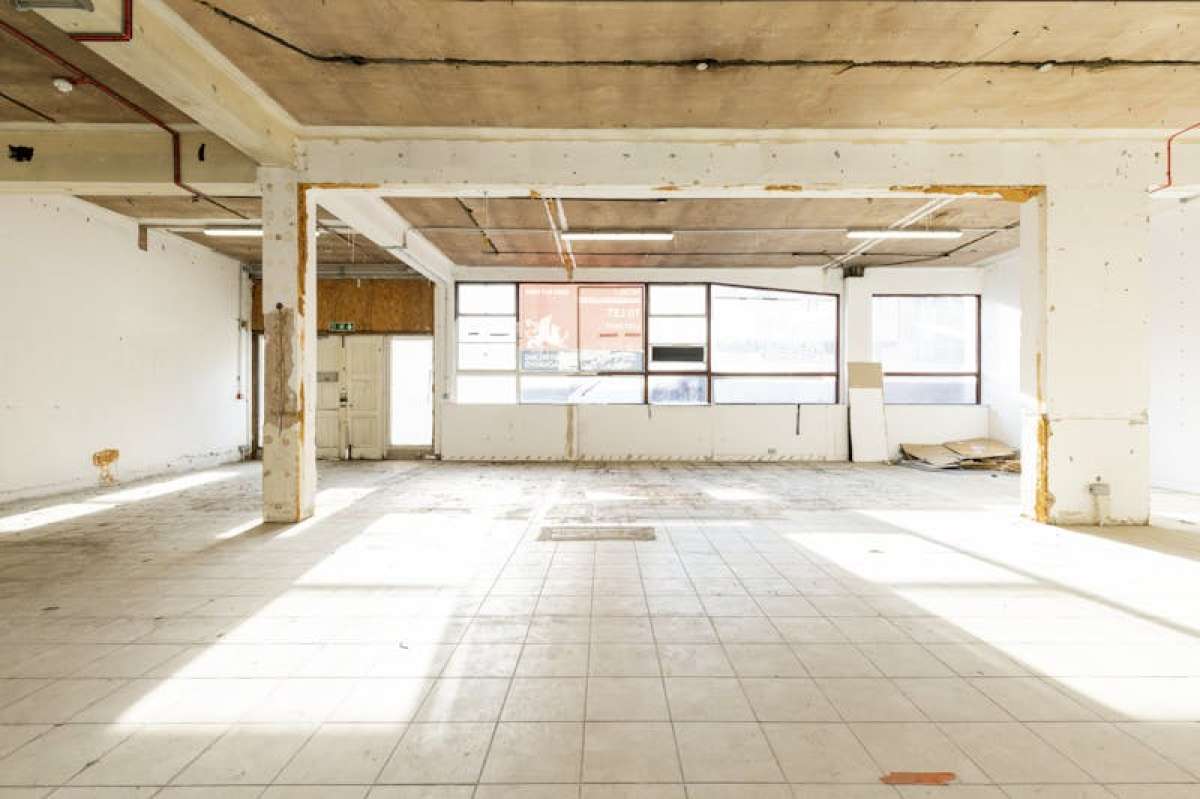 Retail/Shop in London - photo 2