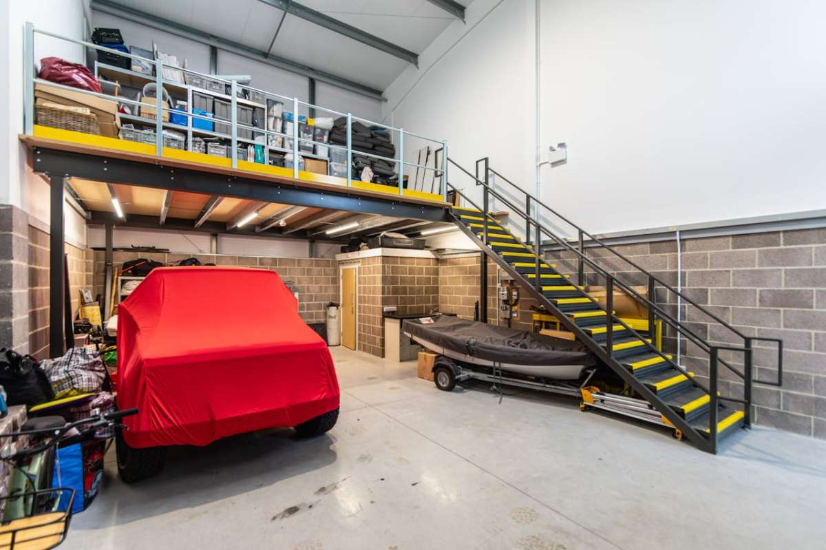 Retail/Shop in Wimborne - photo 2