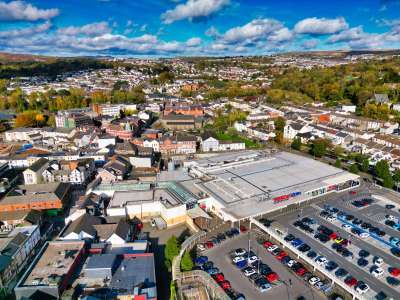 Retail/Shop in Merthyr Tydfil - photo 2
