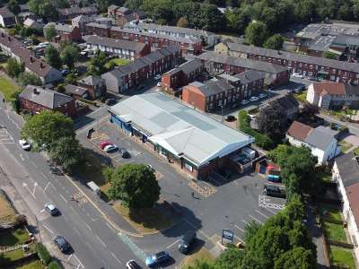 Retail/Shop in Rochdale - photo 2