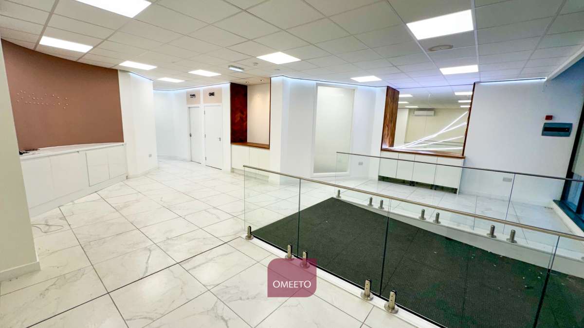 Retail/Shop in Derby - photo 2