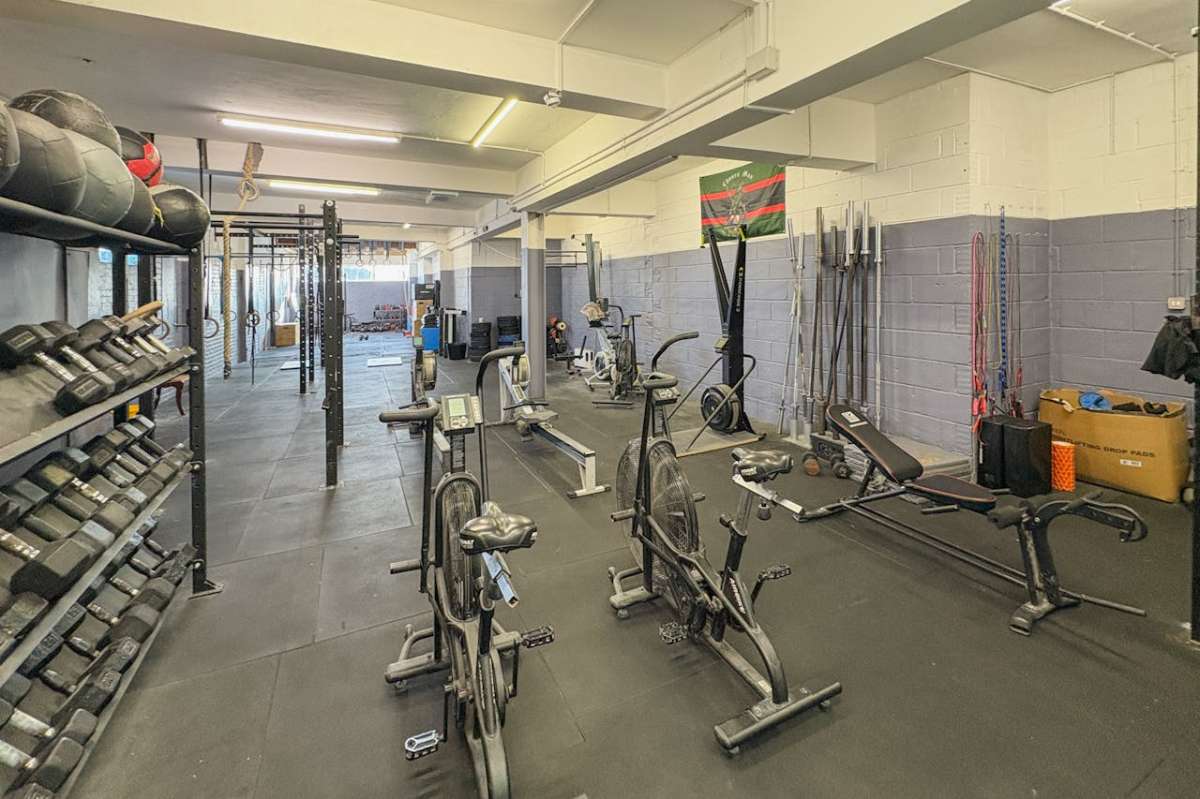 Retail/Shop in Poole - photo 2