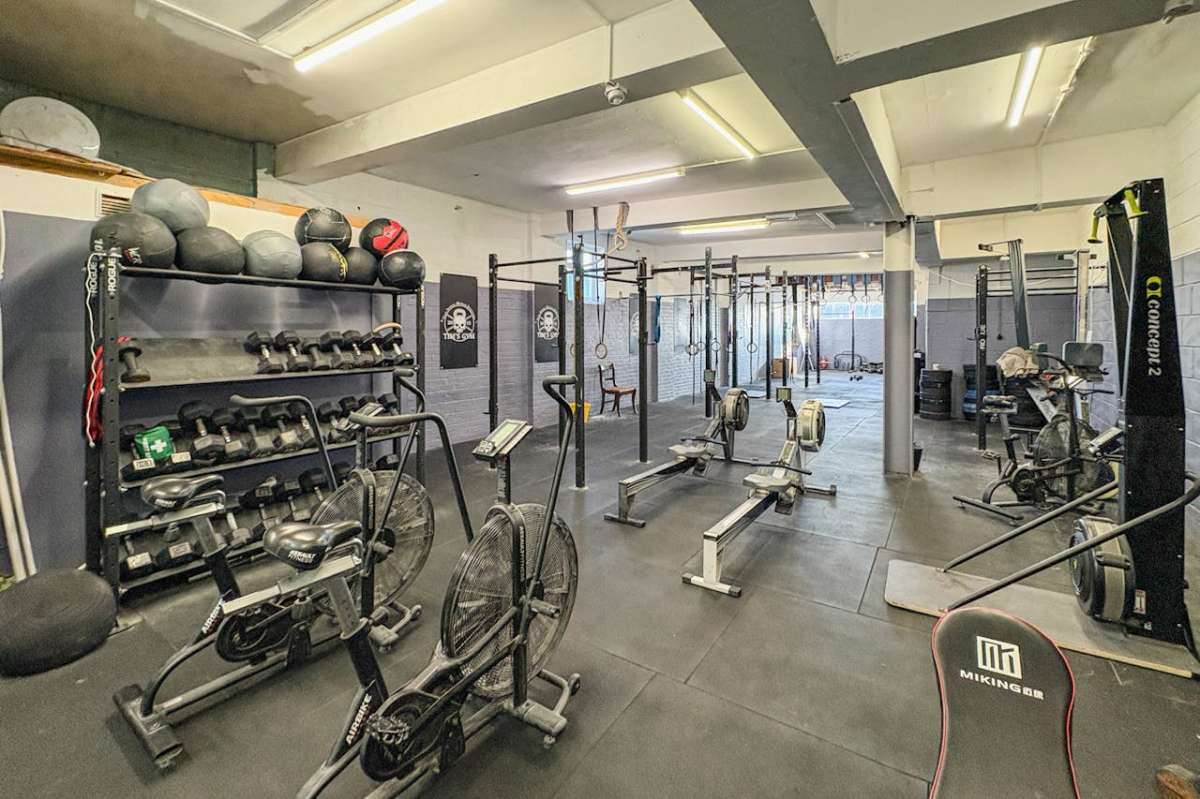 Retail/Shop in Poole - photo 3