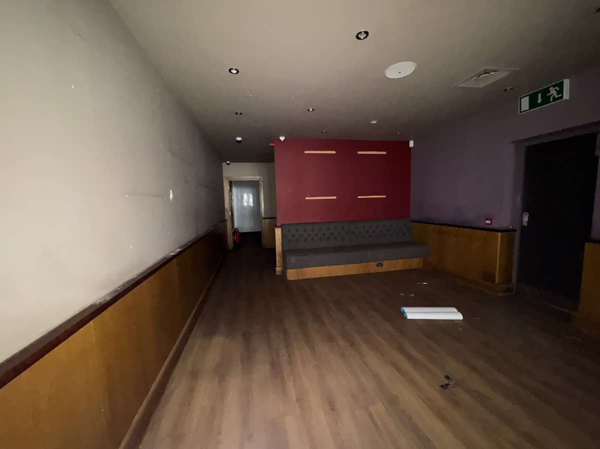 Retail/Shop in Bourne - photo 3