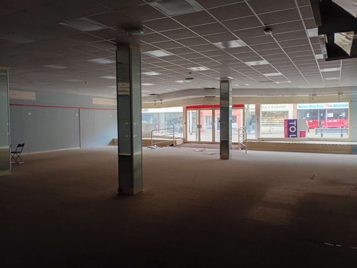 Retail/Shop in Lowestoft - photo 4