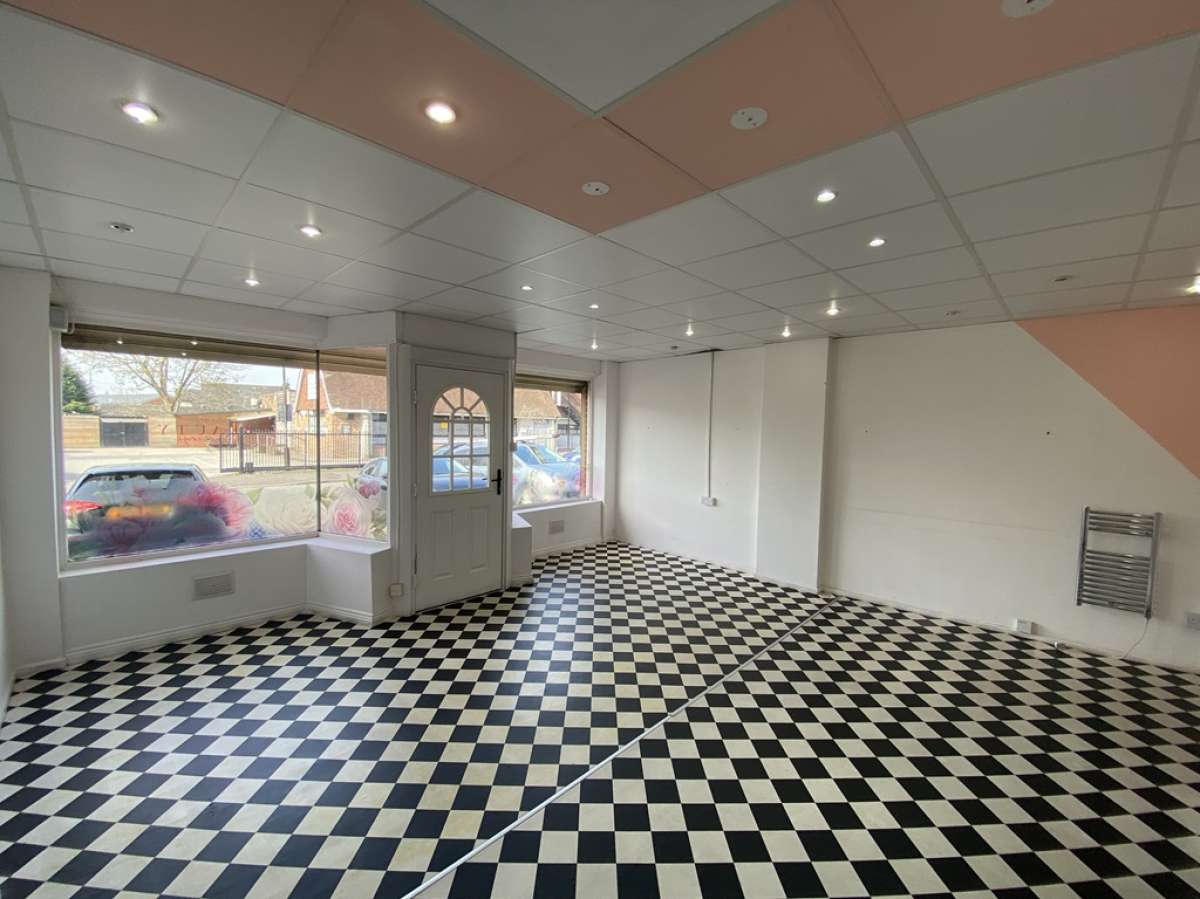 Retail/Shop in Birmingham - photo 2