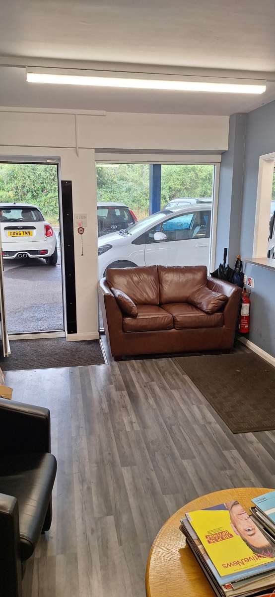 Retail/Shop in Rudgwick - photo 3