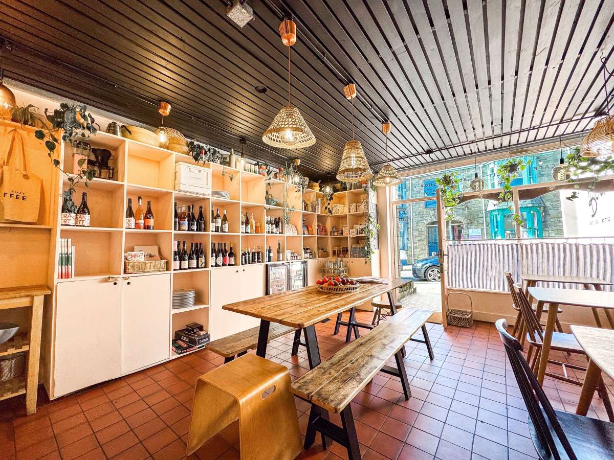 Retail/Shop in Porthleven - photo 2