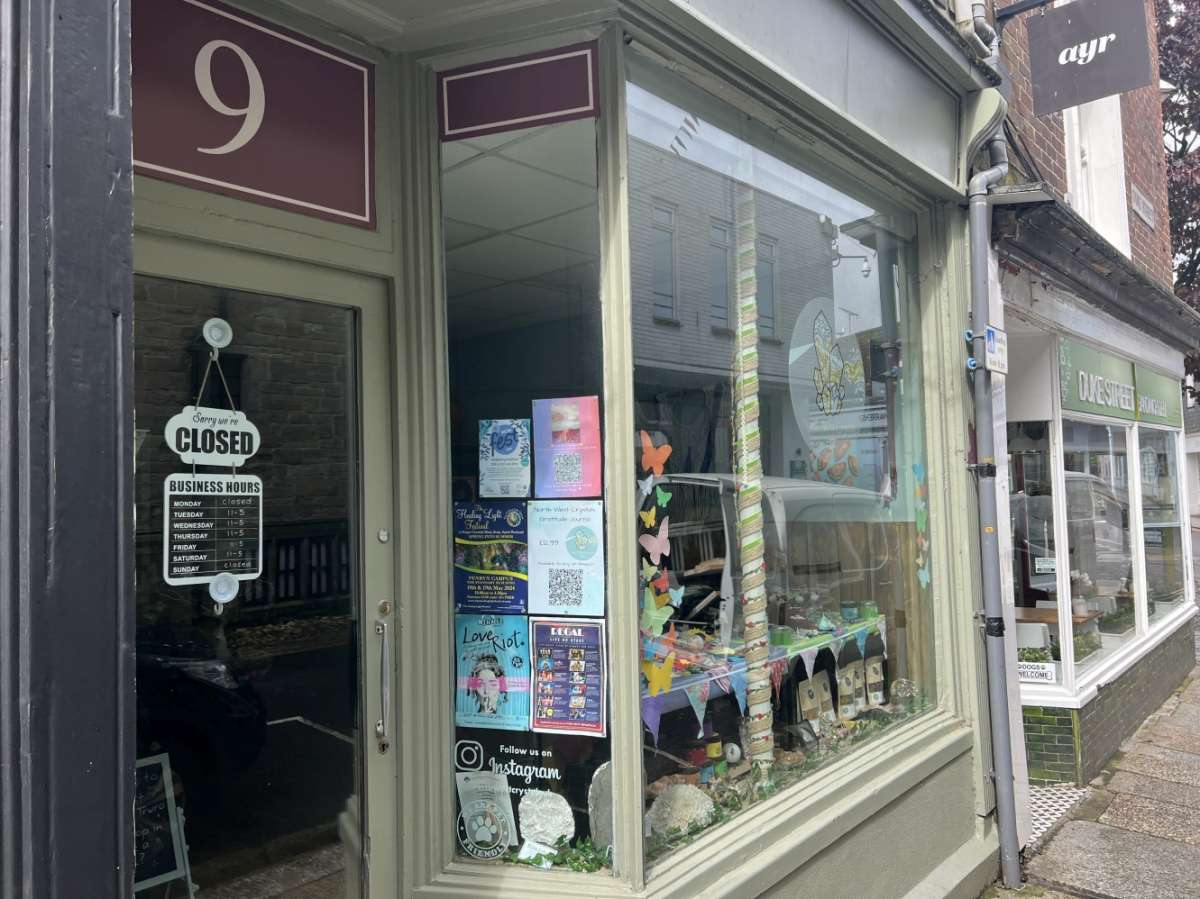 Retail/Shop in Truro - photo 2