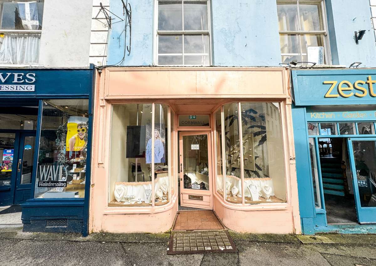 Retail in Falmouth