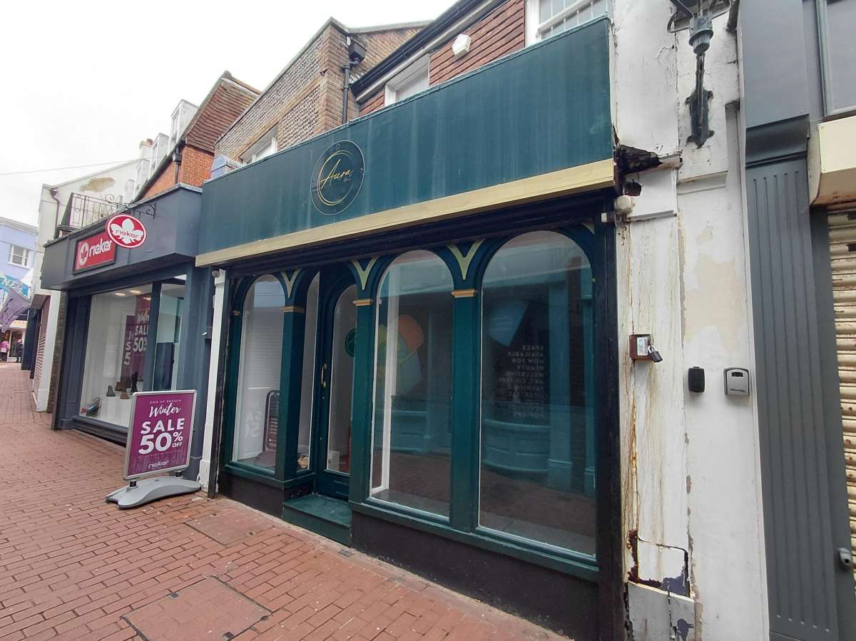 Retail/Shop in Brighton - photo 2