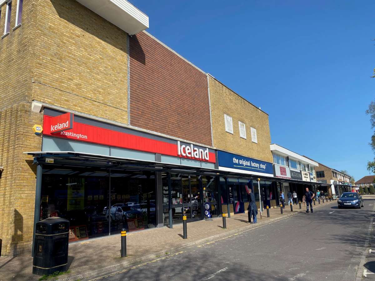 Retail/Shop in Littlehampton - photo 2