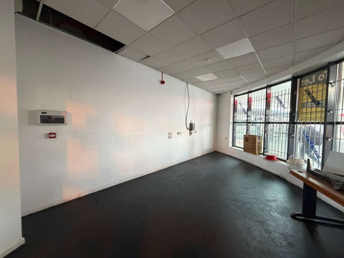 Retail/Shop in Sunderland - photo 4