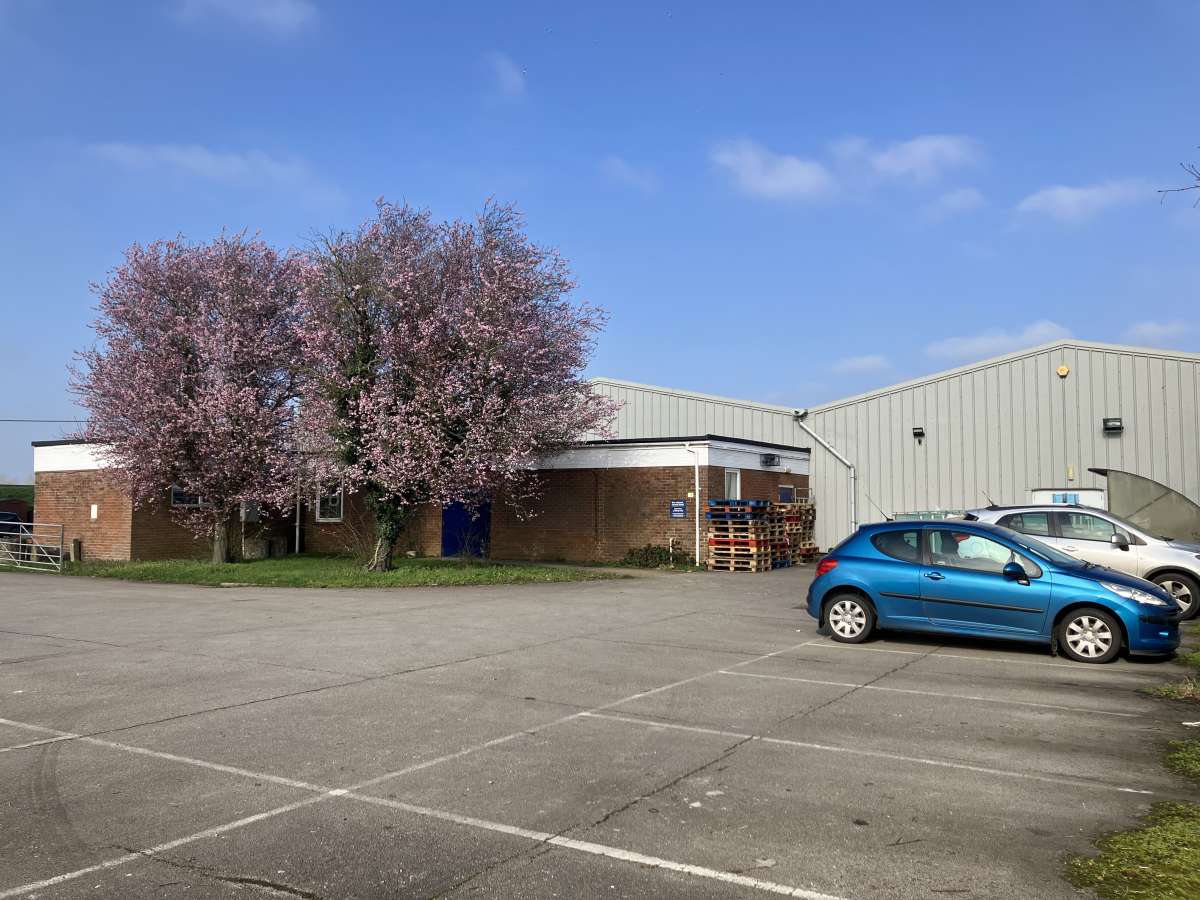 Retail/Shop in Downham Market - photo 2