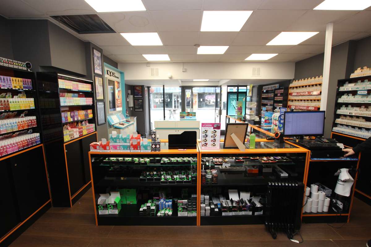 Retail/Shop in Lincoln - photo 3