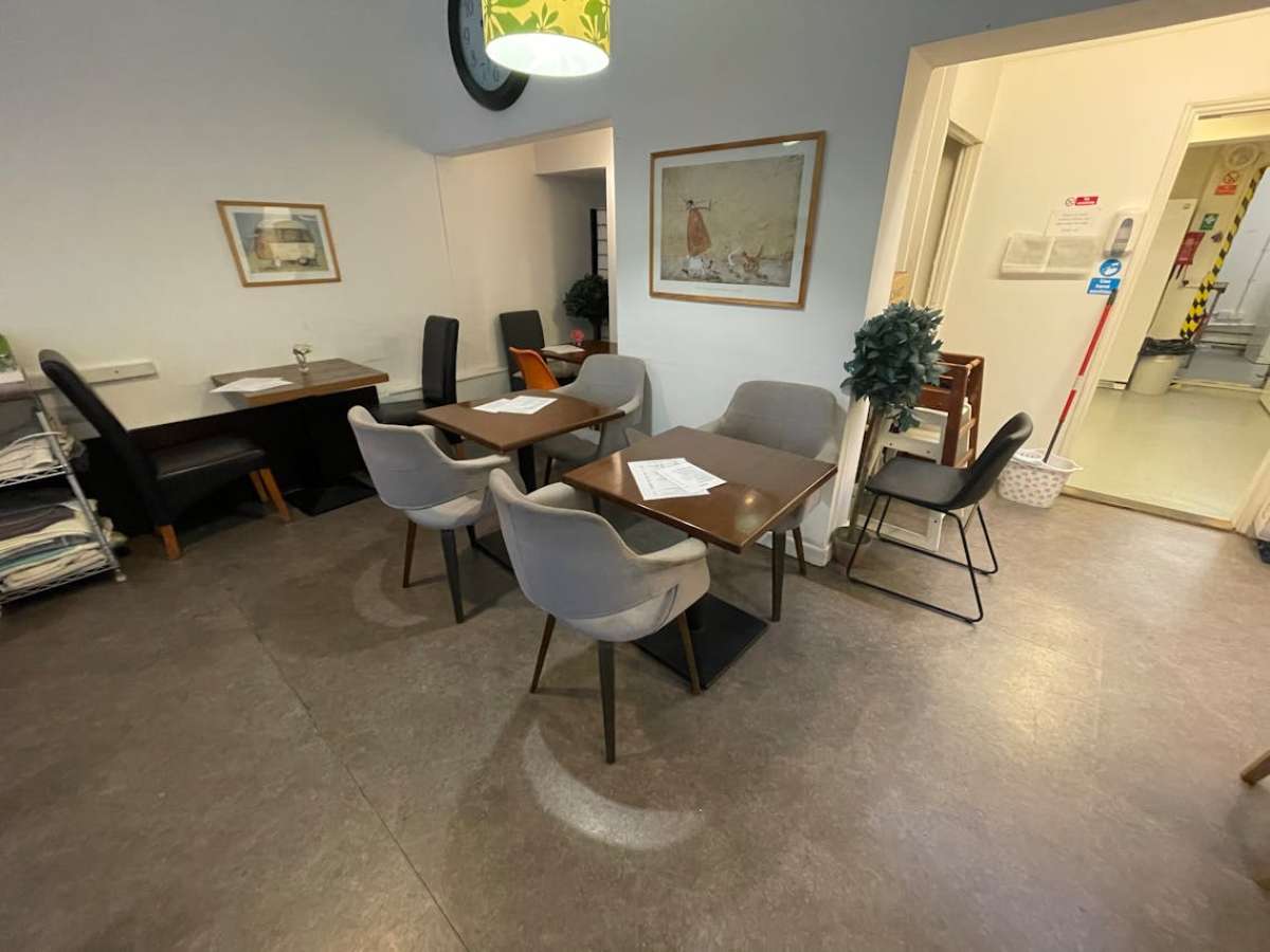 Retail/Shop in Poole - photo 3