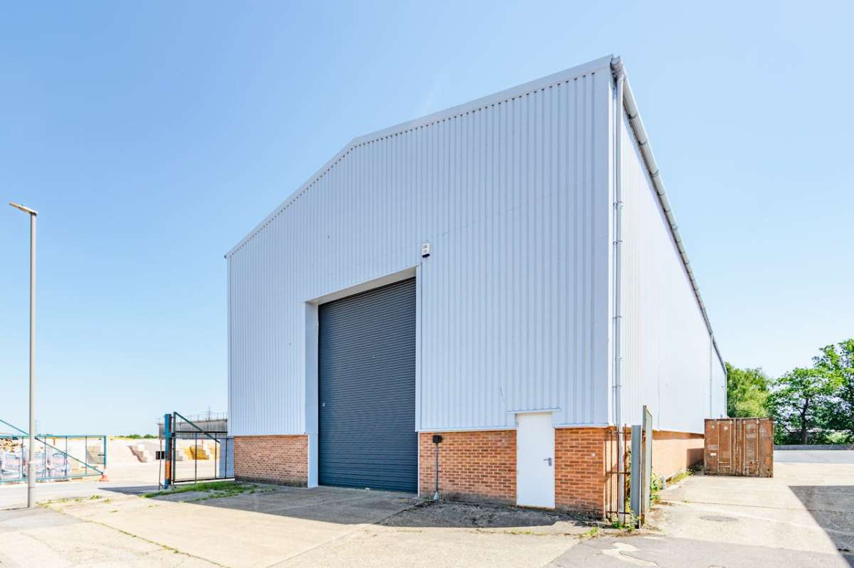 Retail in Wimborne