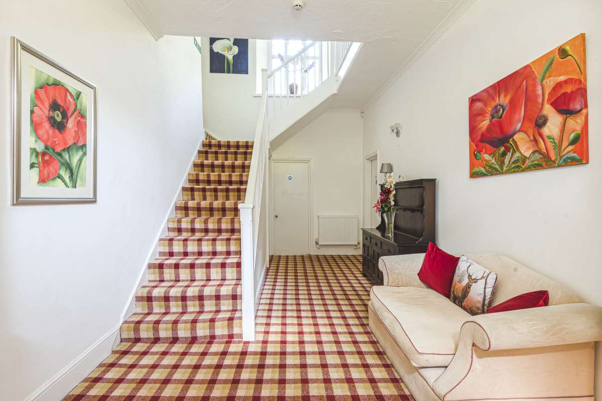 Retail/Shop in Lynton - photo 2