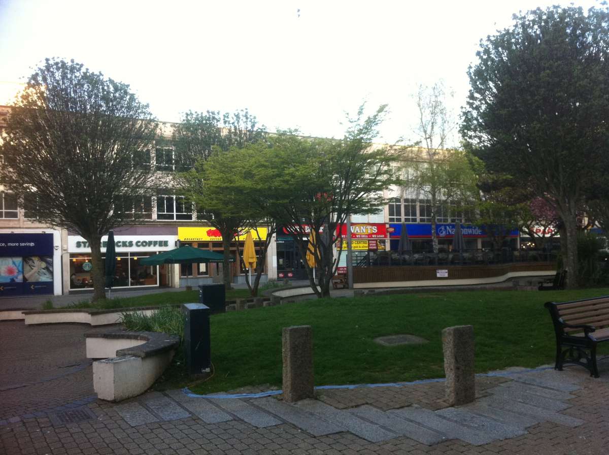 Retail/Shop in Plymouth - photo 4