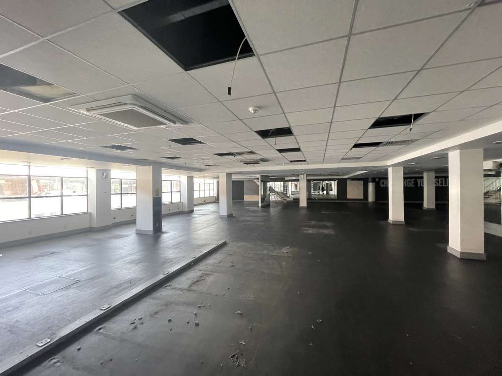 Retail/Shop in Bournemouth - photo 3