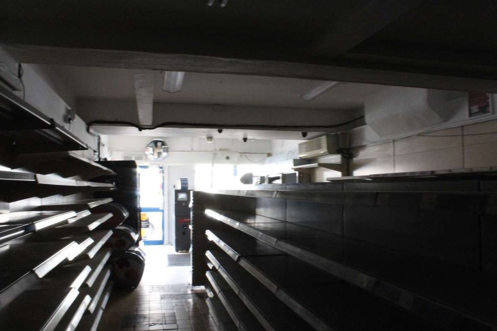 Retail/Shop in Burton On Trent - photo 3