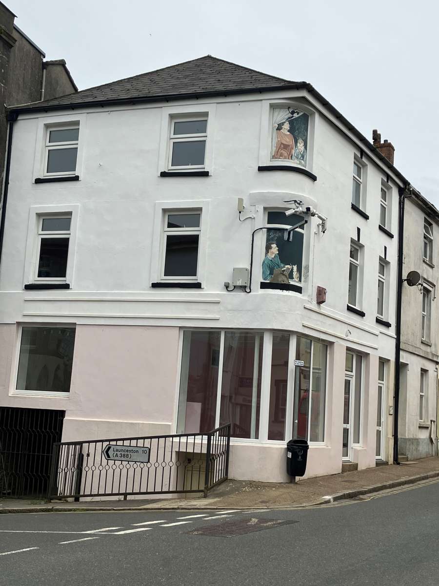 Retail in Callington