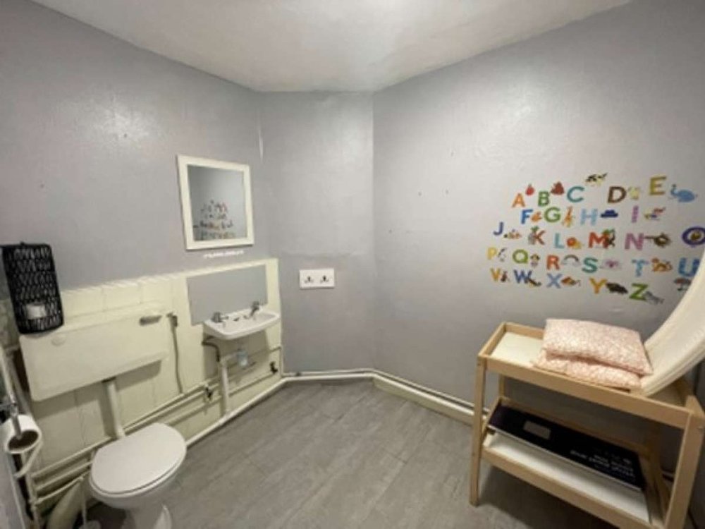 Retail/Shop in Bristol - photo 4