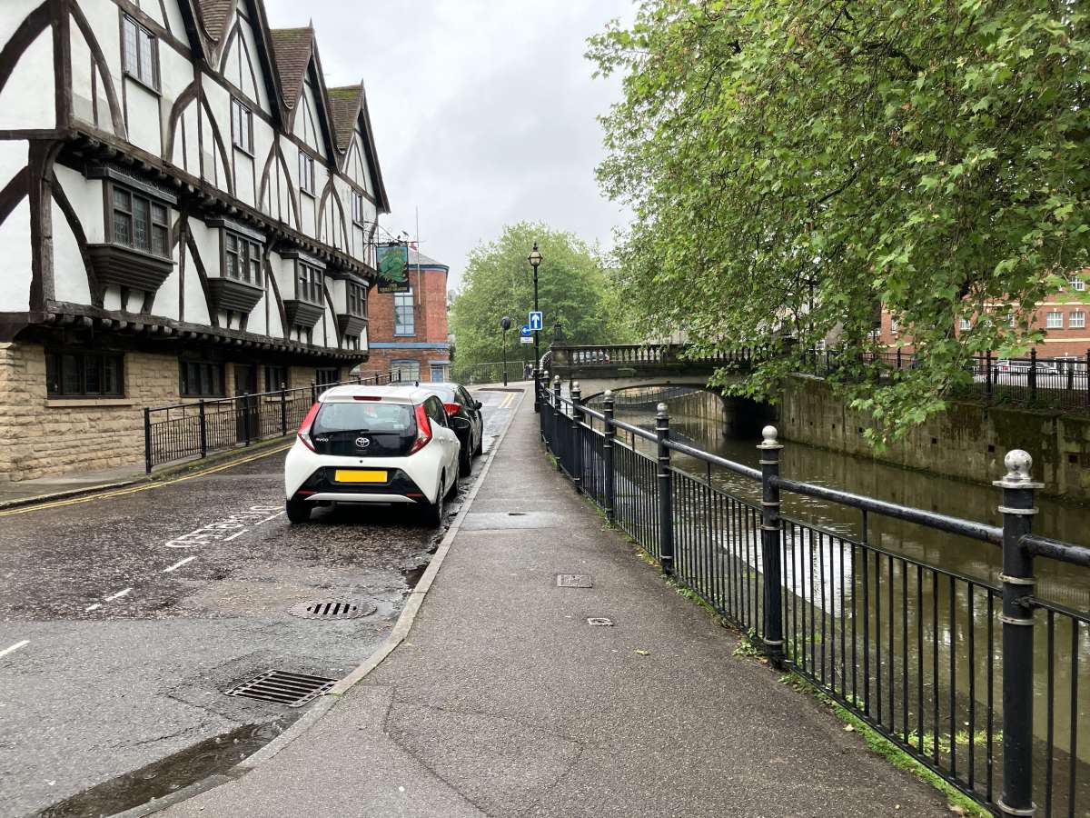 Retail/Shop in Lincoln - photo 4