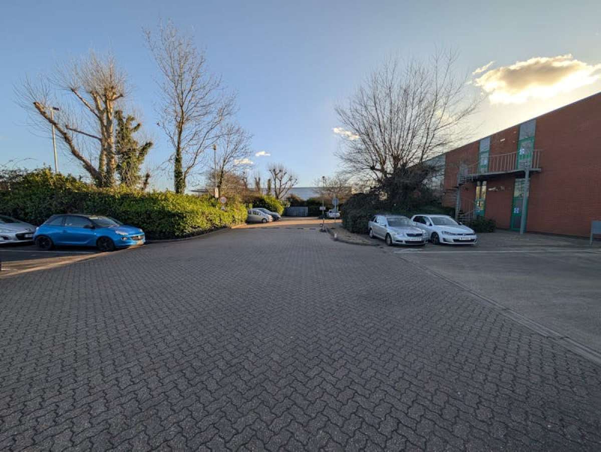 Storage in Portsmouth - photo 2