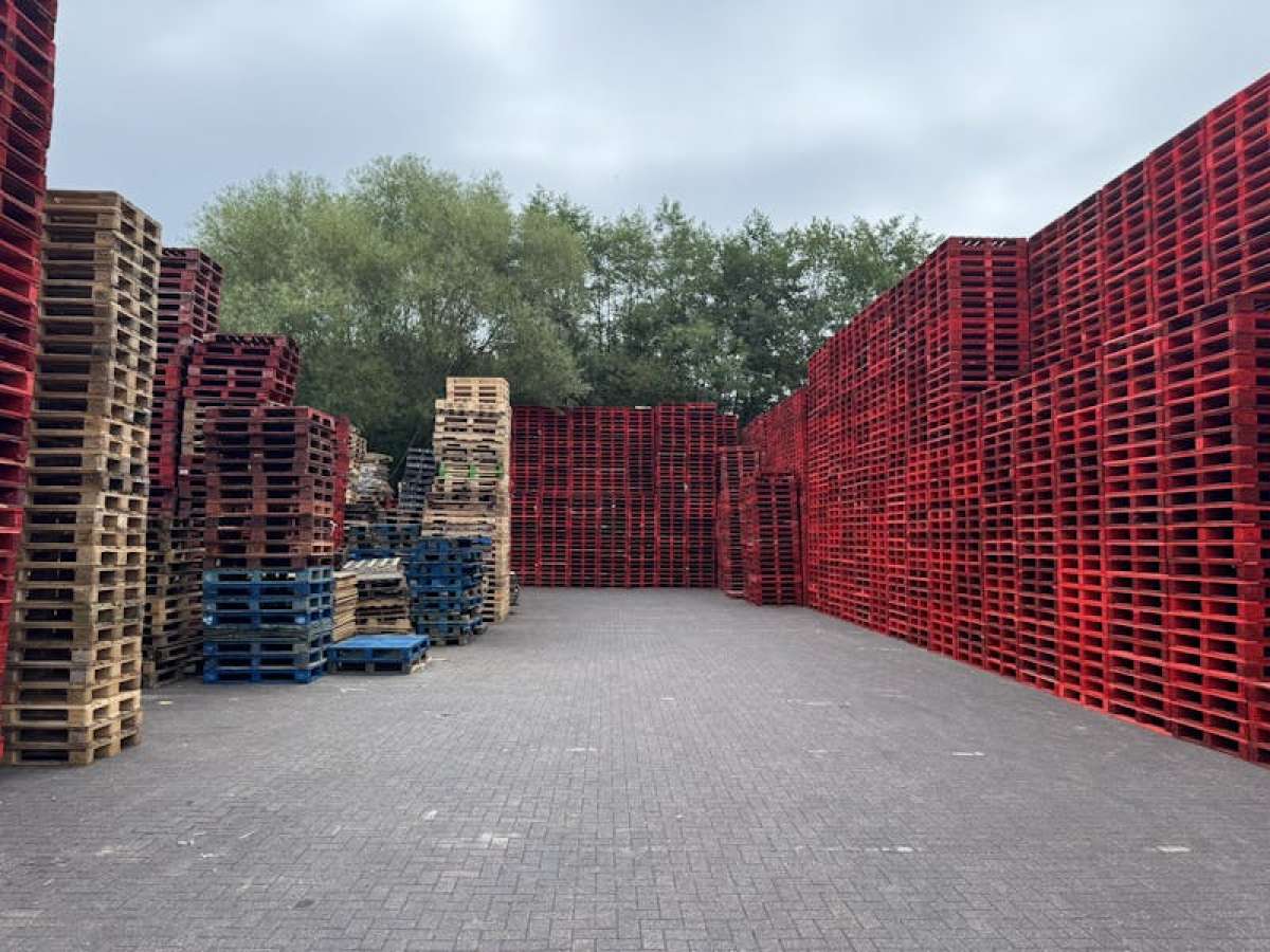 Storage in Bisley - photo 3