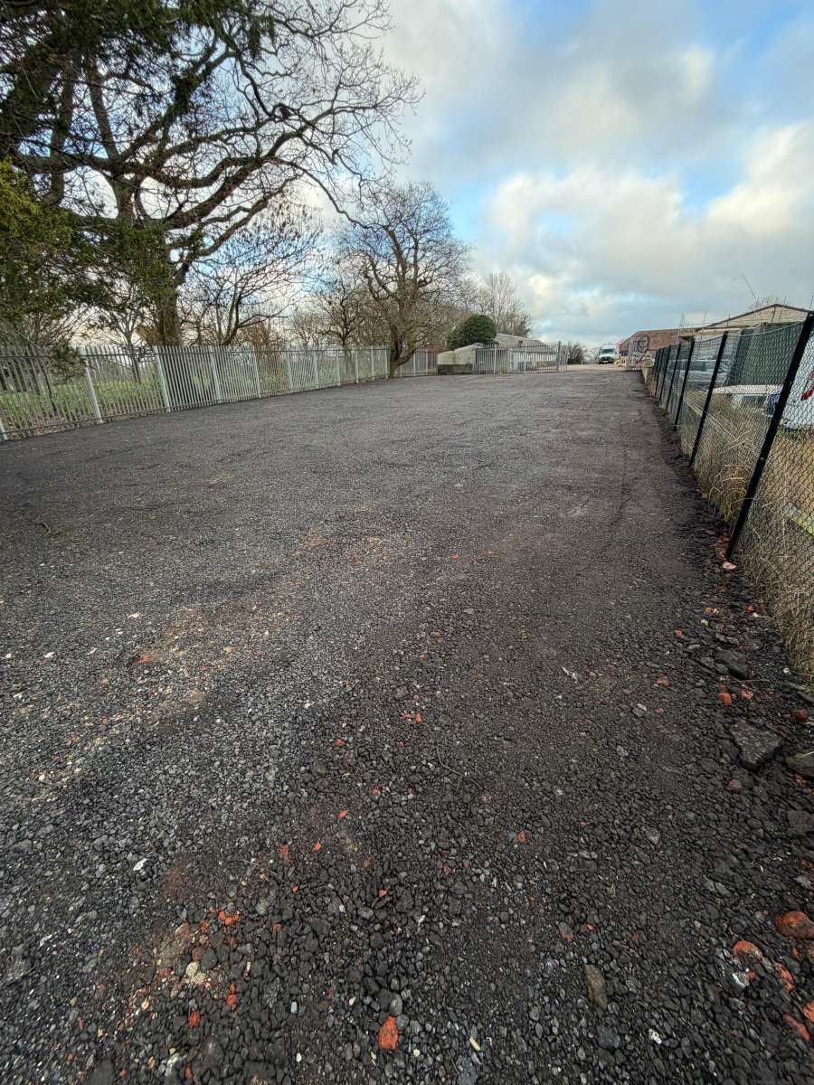 Industrial Unit in Pulborough - photo 2