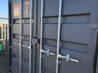 Storage in Louth - photo 4